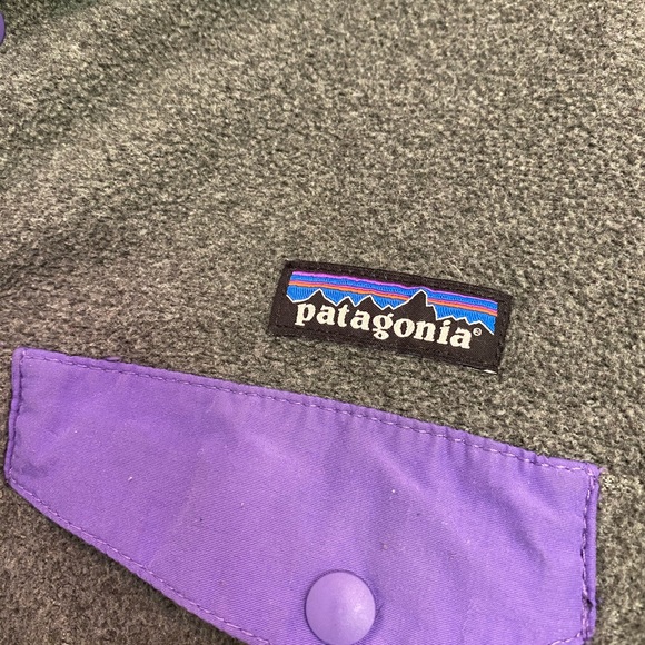 Women’s Patagonia Fleece Jacket - Picture 2 of 5